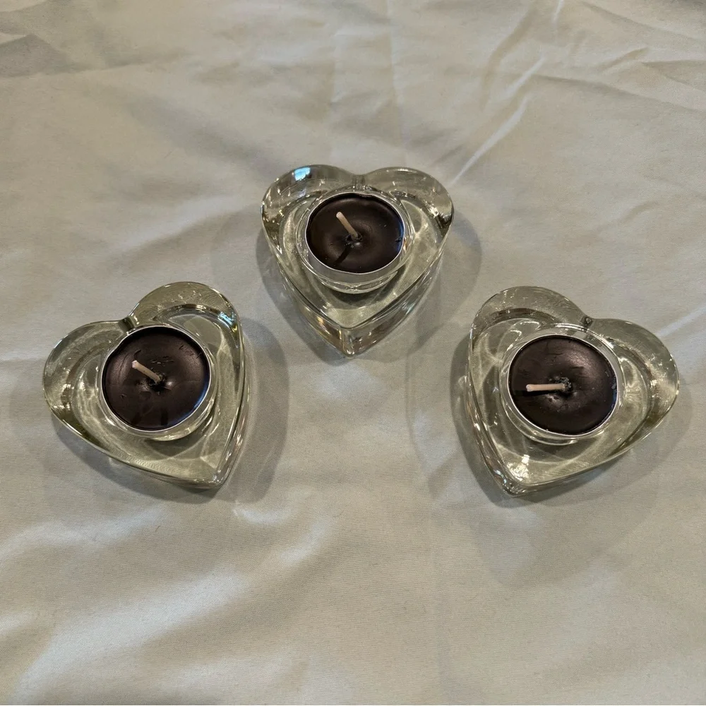 Set of 3 Heart-shaped Glass Tea light Candle Holders - Picture 3 of 4